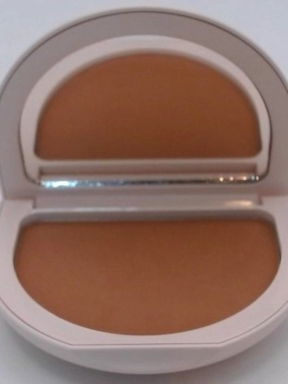 Rare Beauty Pressed Finishing Powder Amber BNIB Full Size